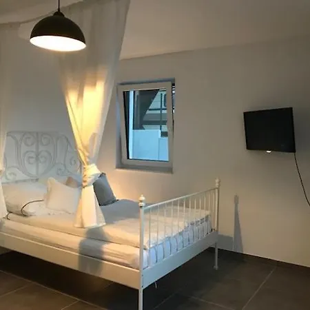 Ferienwohnung Stilvoll Wohnen Am Brasselsberg Kassel Exterior foto